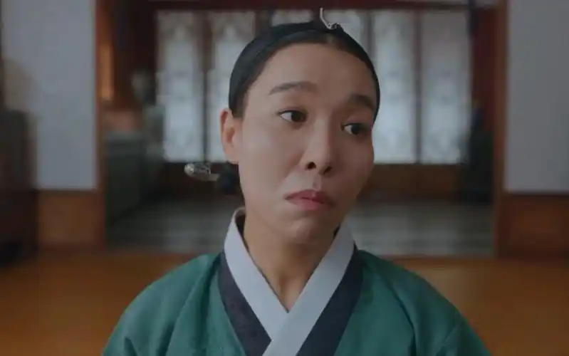 哲仁王后崔尚宫是剧中的灵魂搞笑人物哈哈哈哈哈