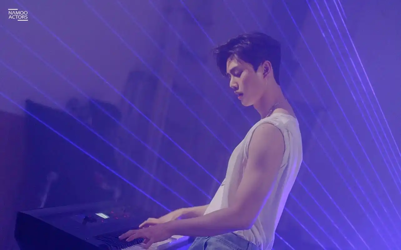 什么叫穿衣显瘦,脱衣有肉啊～～宋江你要迷死谁啊!#韩 - 抖音