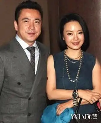 王中磊与老婆王晓蓉合照