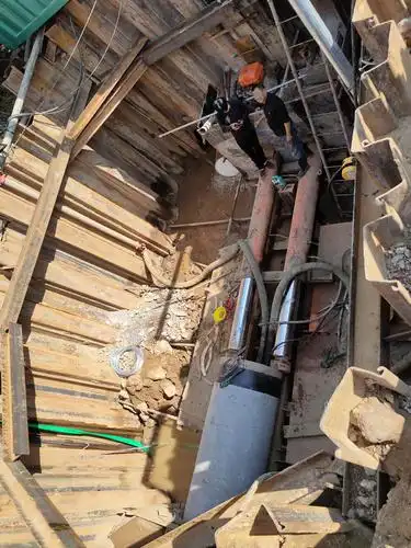 w85～w83管道顶管施工