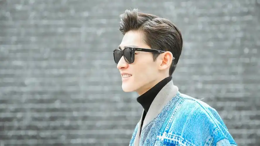 唯美张翰时尚街拍