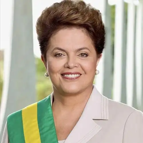 玛塞拉成为"巴西第一夫人"是在2016年5月12日,此前的巴西总统还是迪尔