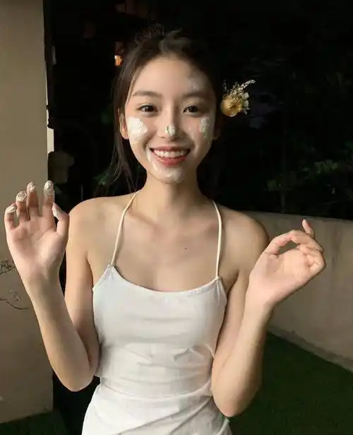 笑贫不笑娼江西一女主播户外涉黄直播当场被抓网友评论毁三观