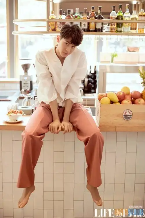 梁译木,中国内地明星,明星梁译木杂志写真