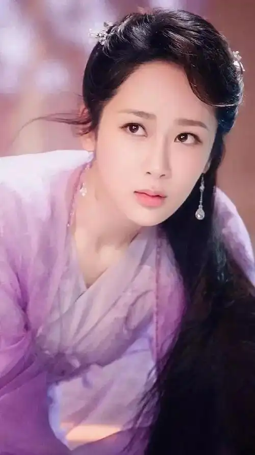 杨紫古装仙女图片   几许相思待酒浇,杨紫的照片可爱古装(杨紫:唯美