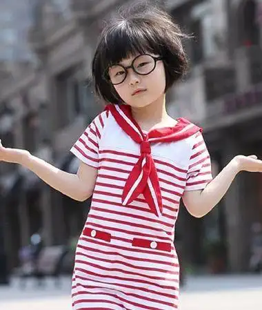 蘑菇头是所有的短发中,最适合小女孩的款式了.