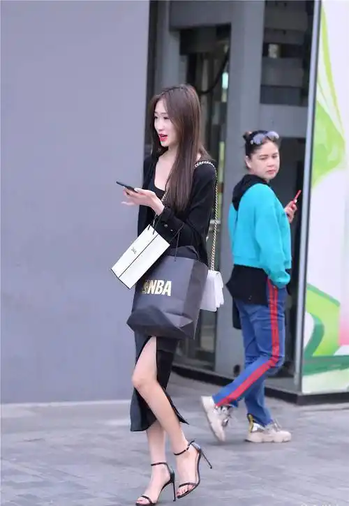 10厘米的一字带细跟鞋,增高还显气质,路人都会回头看一下_款式_高跟鞋