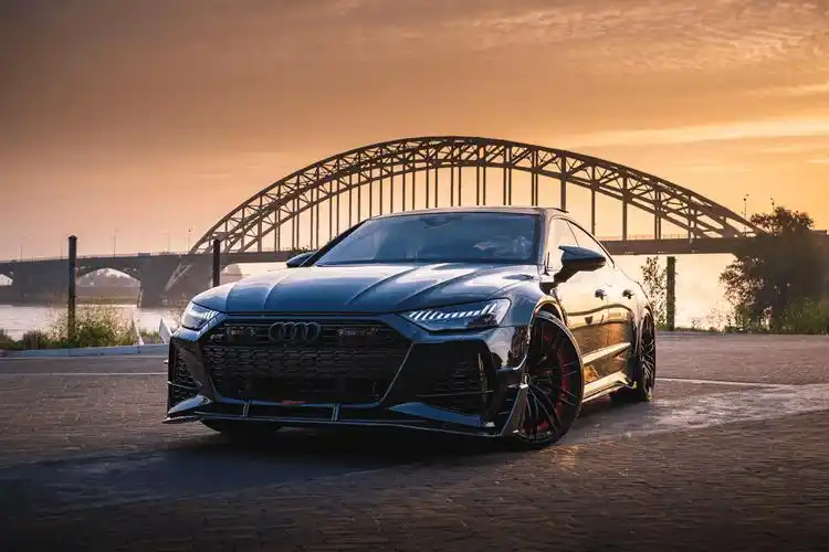 奥迪rs7超清壁纸横屏