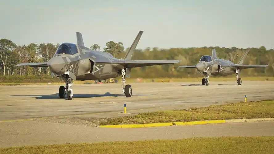 british f-35bs train with kfirs