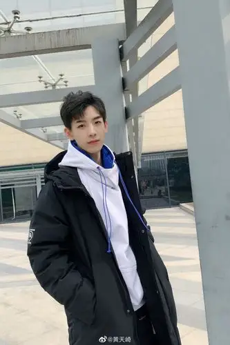 黄天崎-doki@腾讯视频:超全的黄天崎资讯,视频,粉丝,直播,活动集合