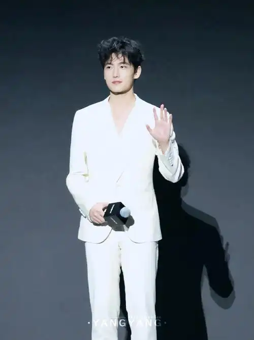 新秀丽代言人杨洋领航新轨迹##杨洋凡人修仙传