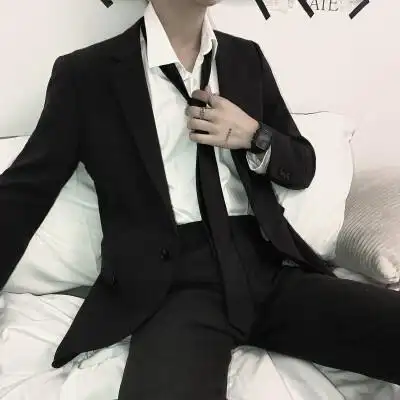 派大星西装头像