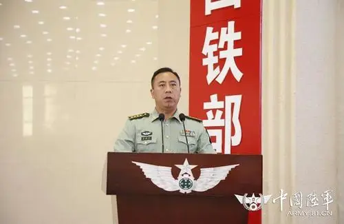 王锐同志先进事迹报告团走进西部战区陆军部队