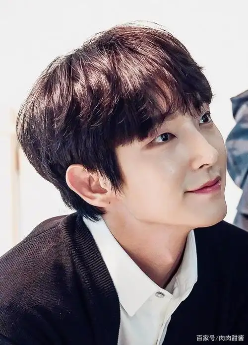 南韩欧巴李准基《恶之花》首播,又是一个高颜值反派?