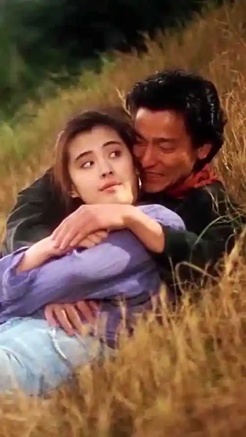 刘德华和王祖贤站在一起真是俊男靓女啊他们这也太甜了吧