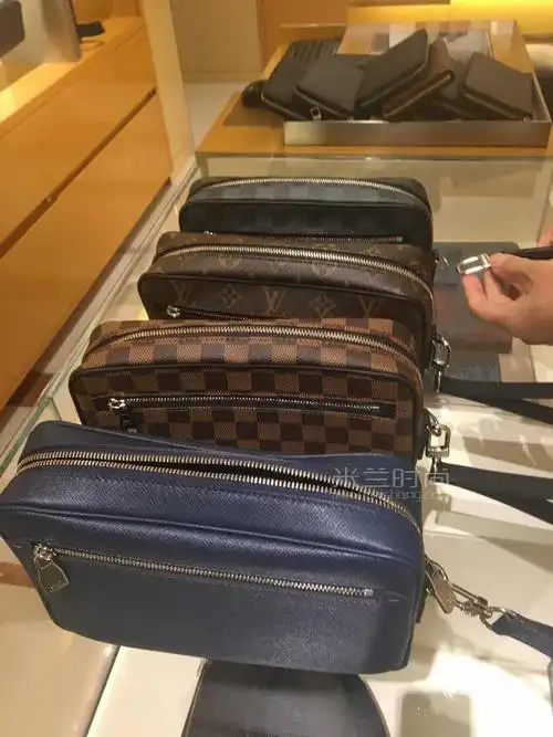 lv路易威登kasai手拿包 宝蓝色小牛皮相机包 男士手包手袋m51823_米兰