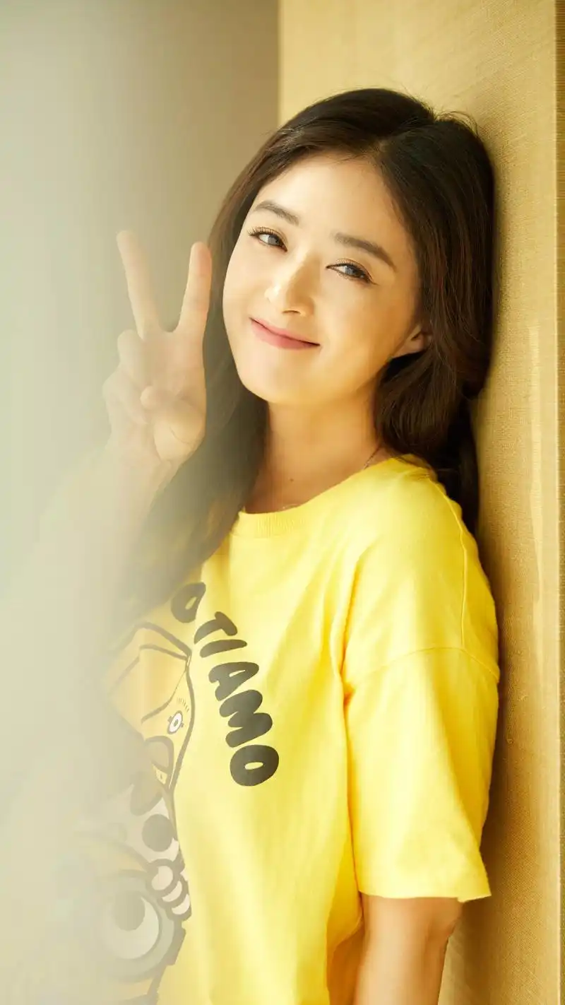 蒋欣高清写真美图,气质高贵,优雅迷人