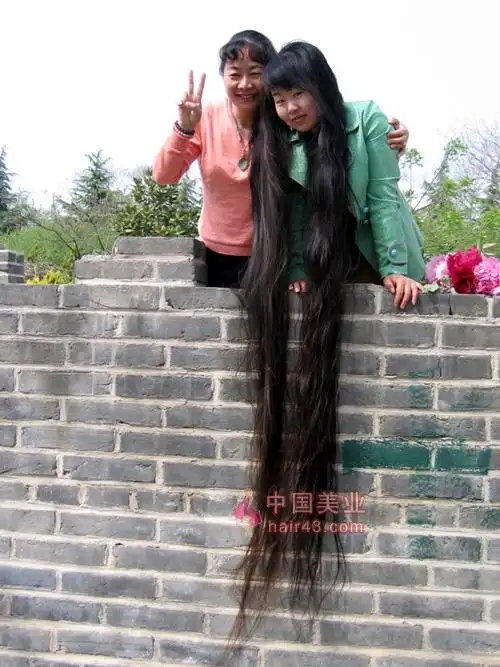 安徽六安长发女吴娟21米长发回顾9