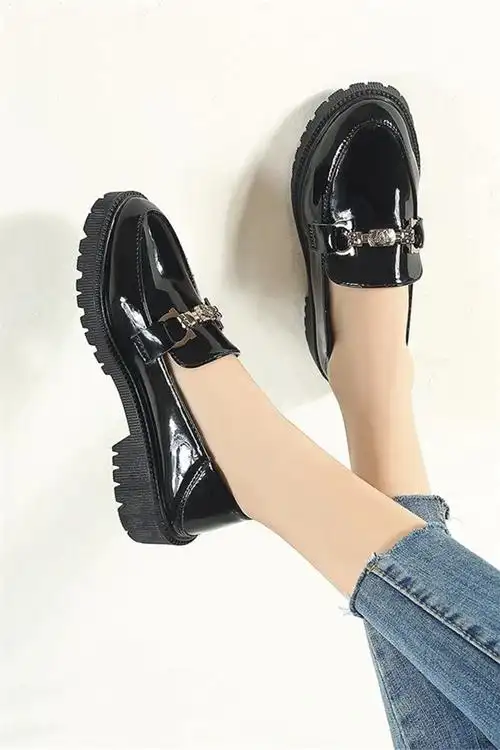 英伦风小皮鞋女新款春夏马衔扣厚底松糕软皮时尚女鞋学院风乐福鞋