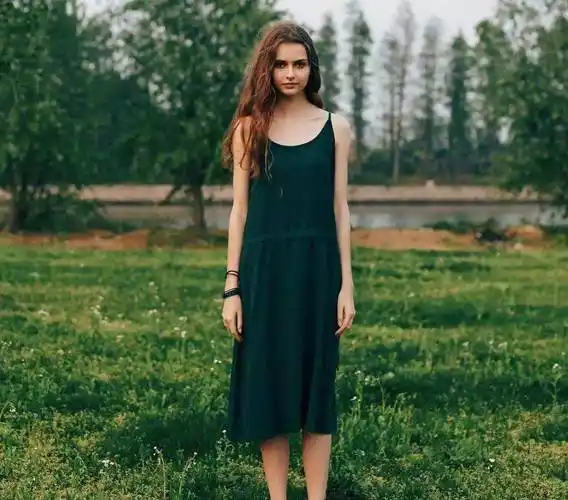 戚薇,林心如都爱穿_墨绿色_walton_连衣裙