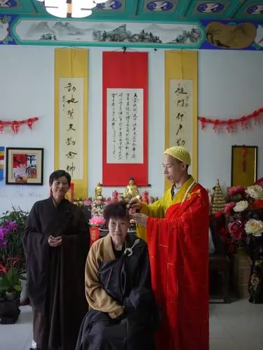 法闻法师为胜善剃度