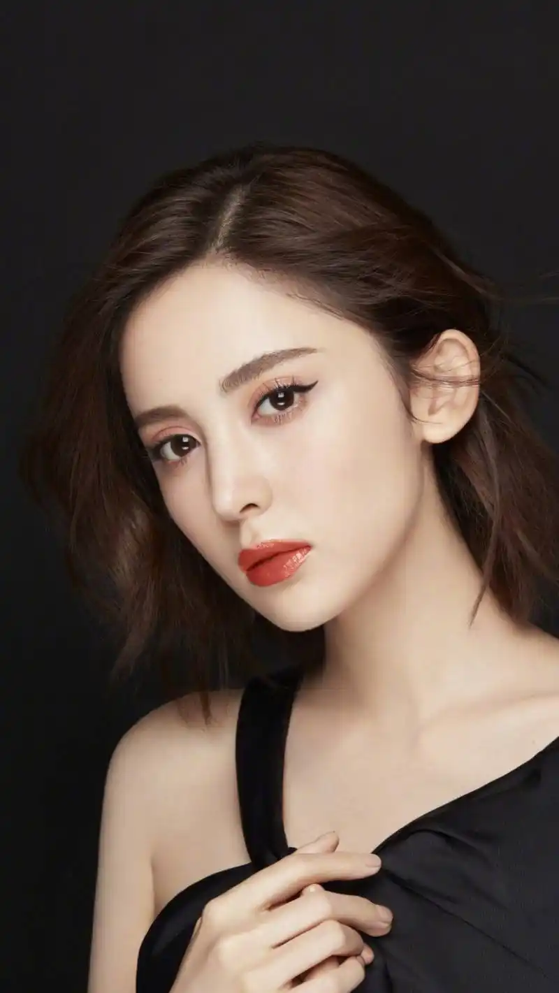 古力娜扎和前男友私密照曝光,网友:就这?