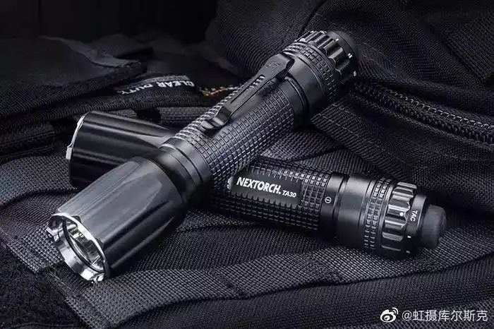 战术手电(军用强光手电)-好运到操作系统网