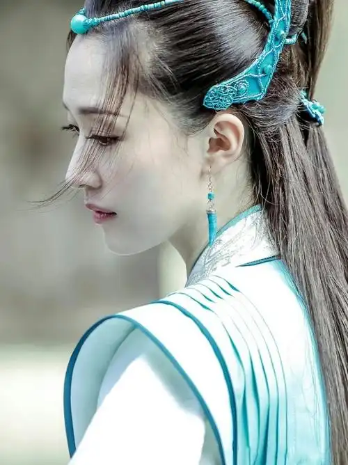 瑰-瑰从浅眉低吟转采于2017-09-25 14:06:09张雯  古剑奇谭2古装女瑰