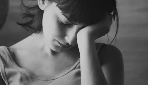 图片,女子,黑白,最是那一低头的温柔,情绪