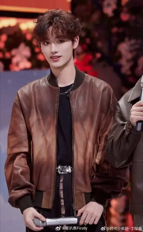 丁程鑫hi6新目标干净下班##丁程鑫加入好6团一周年小作文