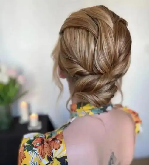 简单法式盘发发型 唯美大气自带高级感_盘发发型 - 美发站