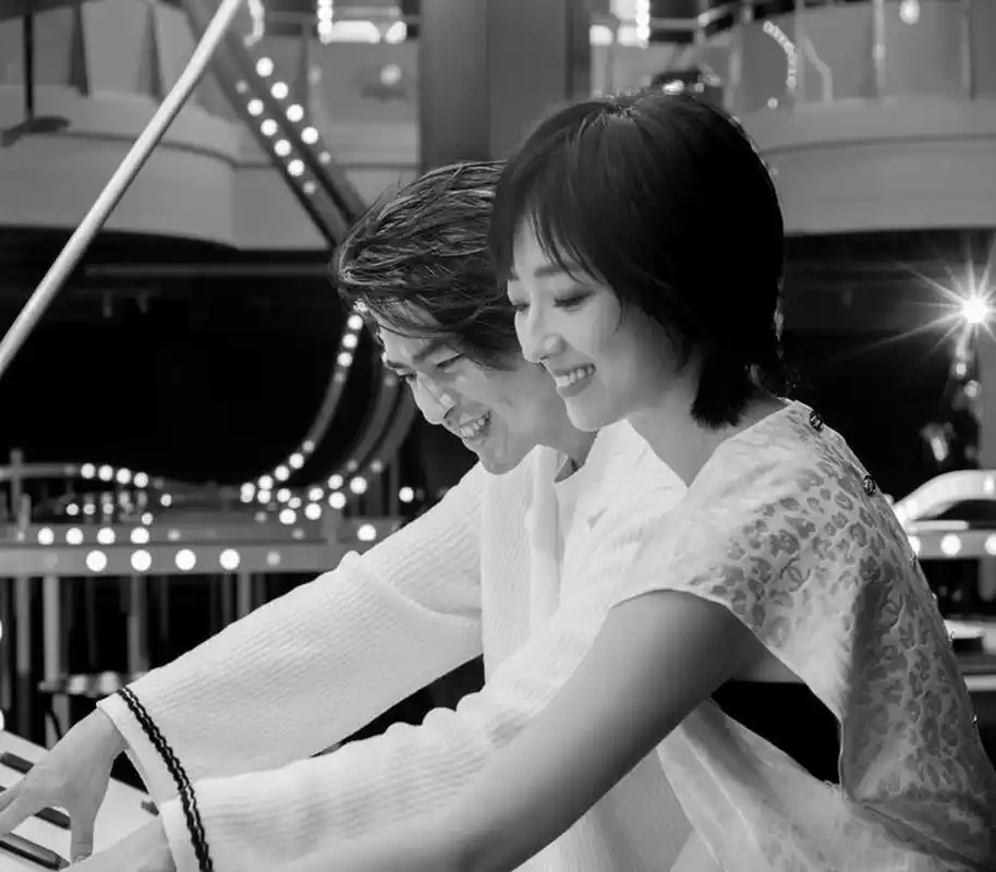 昆凌,桂纶镁,陈柏霖同框奈儿派对, 直大明星射飞镖玩超嗨