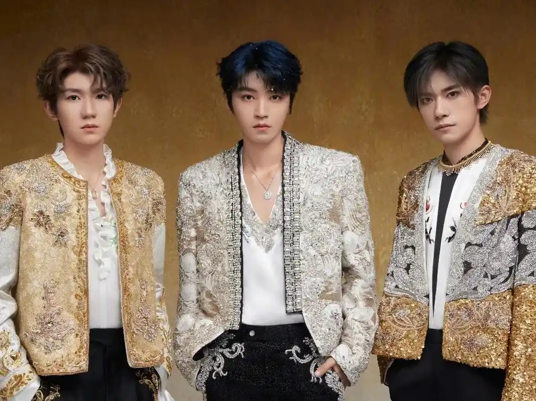 99四叶草在未来唯美盛开92.92#tfboys三人同行#17 - 抖音