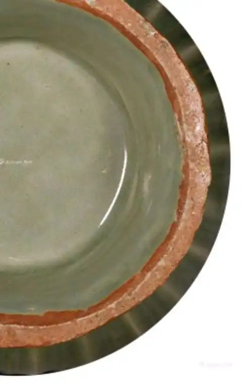 藏友必看瓷器学习鉴赏 龙泉窑青瓷特征细节图特写 拍卖行成交数据