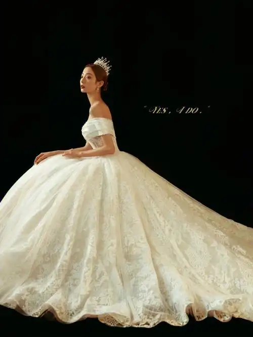 成都婚纱照78穿大拖尾婚纱好有仪式感啊