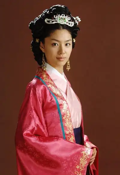 妻子辱他,他涕泣不已,妻子死后,他吓得不敢做皇帝