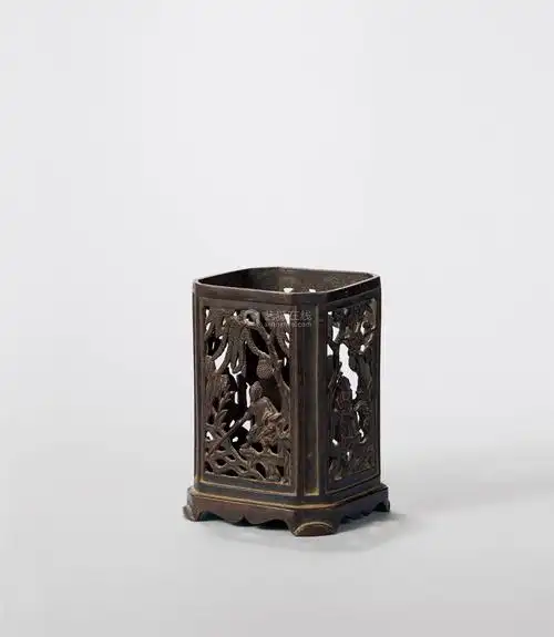 清 铜制渔樵耕读四方镂空笔筒