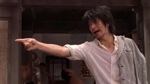 功夫:包租婆一双拖鞋暴揍周星驰,周星驰发信号叫人!