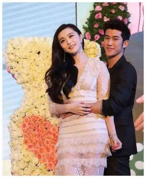 离开范冰冰9年后,他终于官宣结婚,老婆中外混血比自己小5岁_李治廷