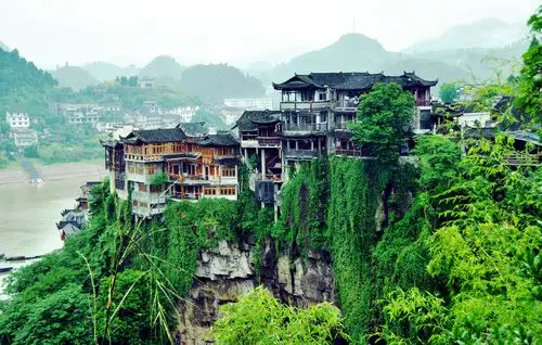 情迷湘西苗族吊脚楼