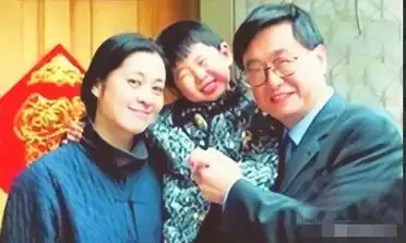 回顾倪萍一生5个男人只有郭达和陈凯歌让她刻骨铭心