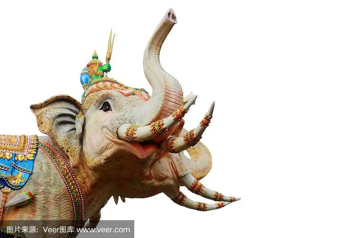 三头象的雕像孤立在白色的背景.