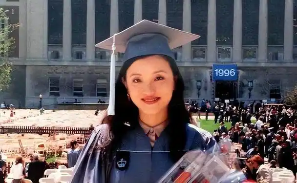 央视名嘴杨澜豪门梦破碎王朔质疑吴征是骗子,她真的唯利是图