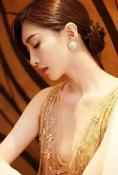 江疏影明星壁纸(27)_网易订阅