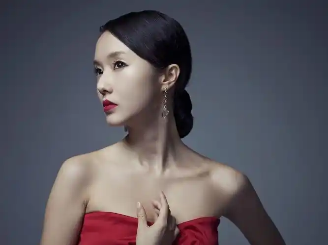 李贞贤壁纸图片