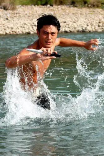 霍建华内裤肌肉照曝光揭秘霍建华家庭背景