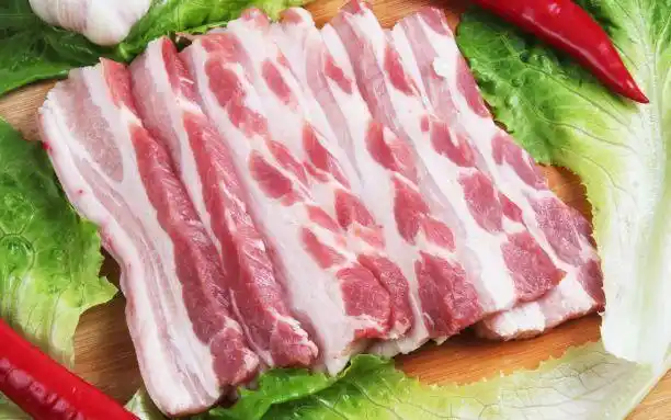 如何挑选新鲜五花肉?