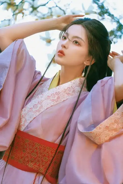 杨超越魏晋风古风大片!超越用脸征服全世界,太美了吧!