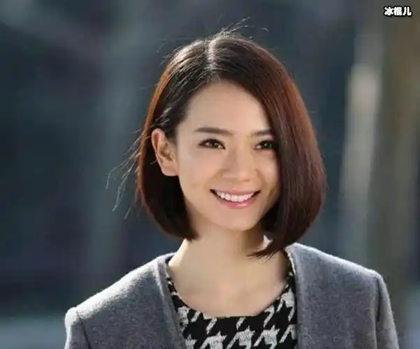 67戚薇被曝出道钱整容,粉丝不减反增_运文网