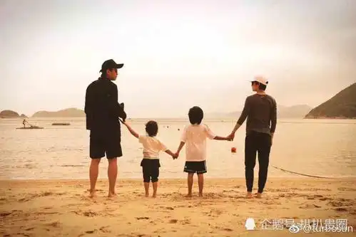 邓超孙俪全家重游故地,背影照依旧温馨有爱,一家三口已变四口